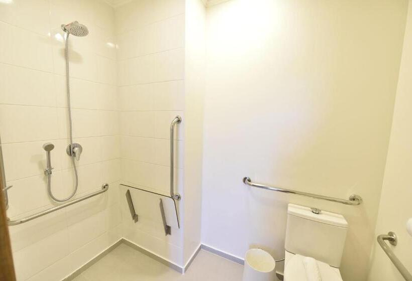 Отель Rainha Dos Apóstolos