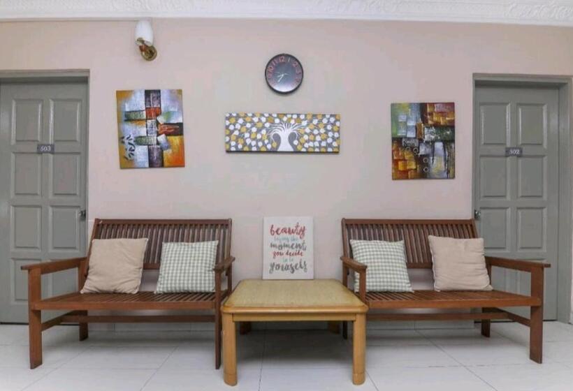 בית מלון כפרי Check Inn 2 Brinchang