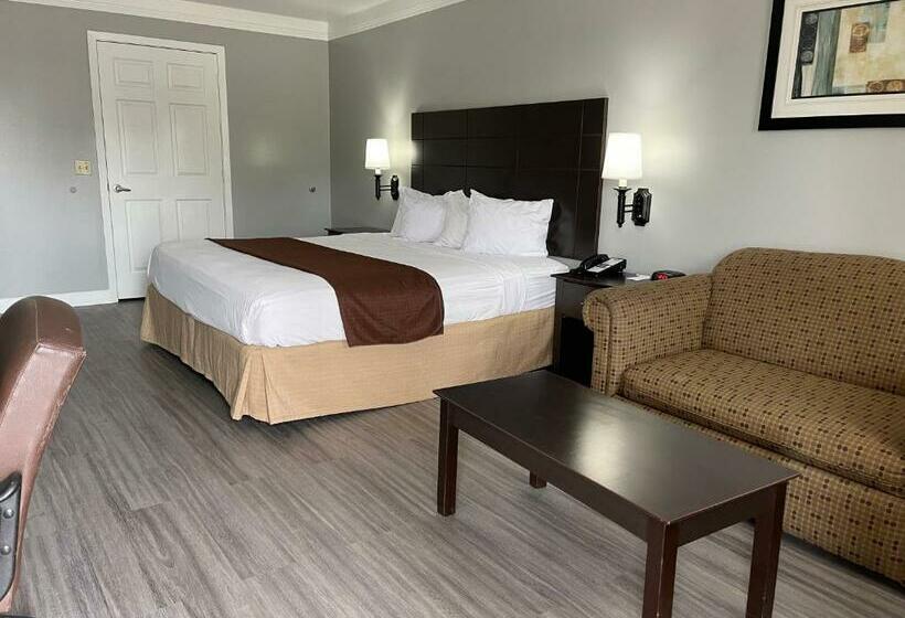 فندق Super 6 Inn & Suites