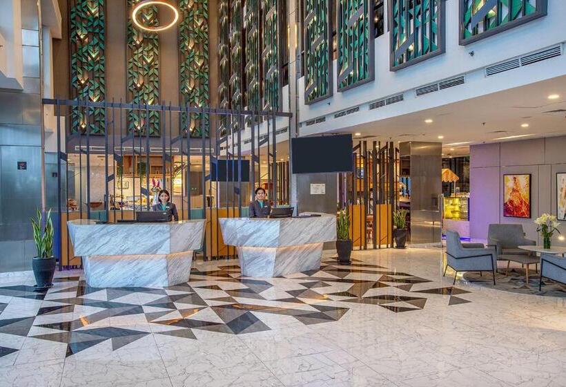 Отель The 1o1 Jakarta Airport Cbc