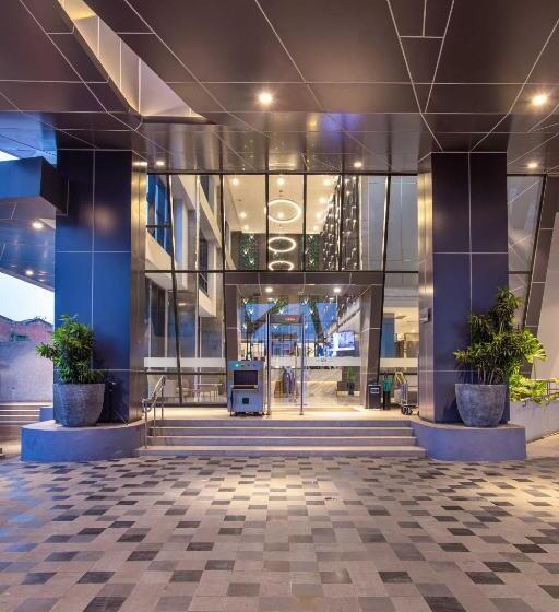 Отель The 1o1 Jakarta Airport Cbc