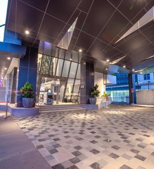 هتل The 1o1 Jakarta Airport Cbc