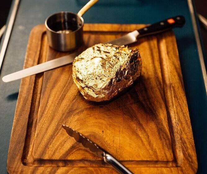 هتل The Carlin Boutique