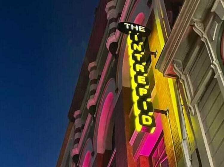 בית מלון כפרי The Intrepid