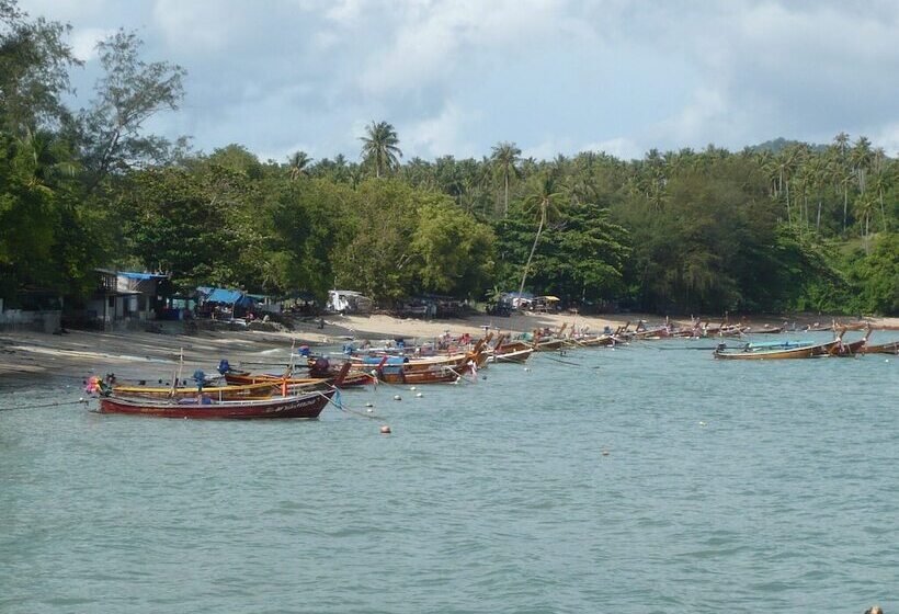 Отель The Pace Phuket Boutique Resort