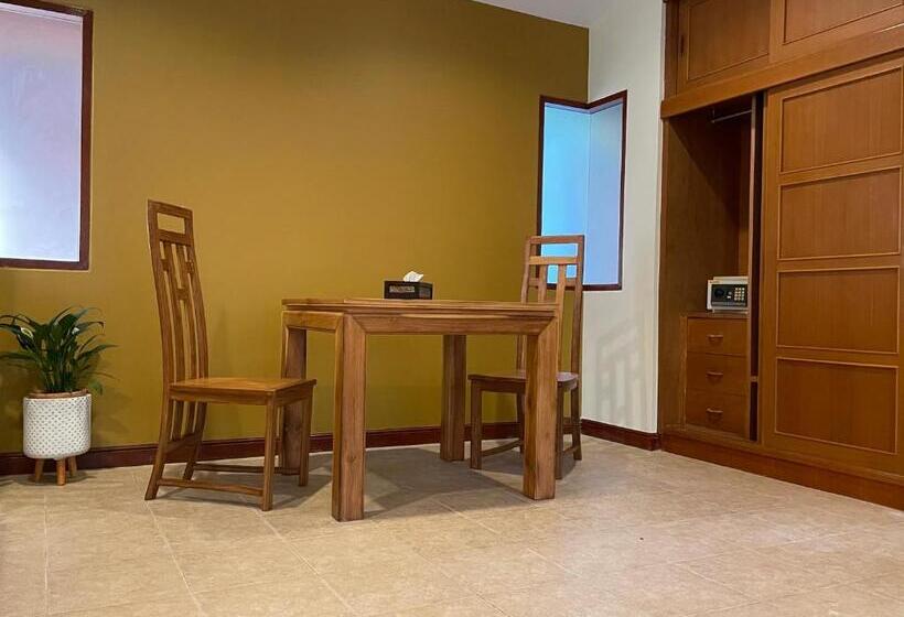 Отель The Pace Phuket Boutique Resort