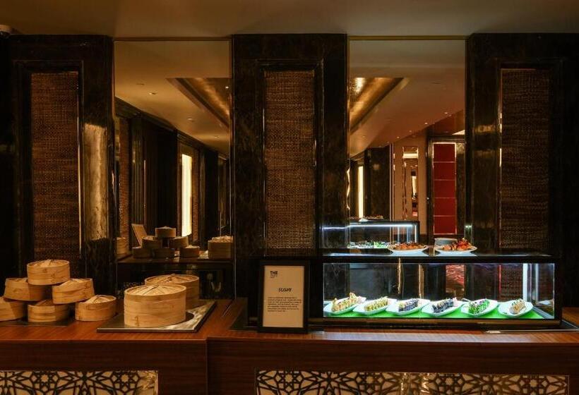 Отель The Park Indore