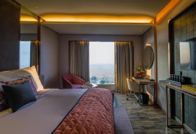 Отель The Park Indore