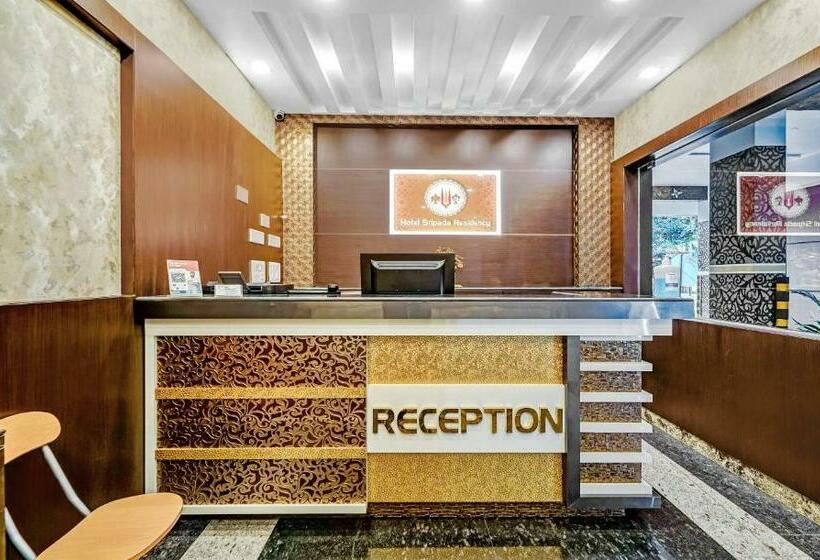 호텔 Treebo Sripadha Residency Alipiri Road