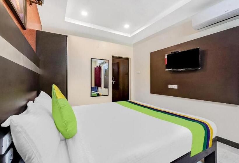 호텔 Treebo Sripadha Residency Alipiri Road