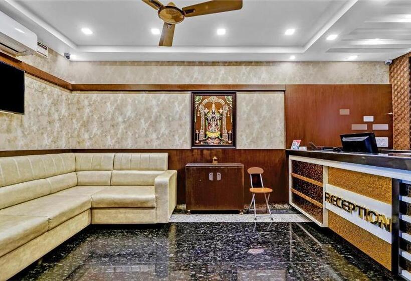 호텔 Treebo Sripadha Residency Alipiri Road