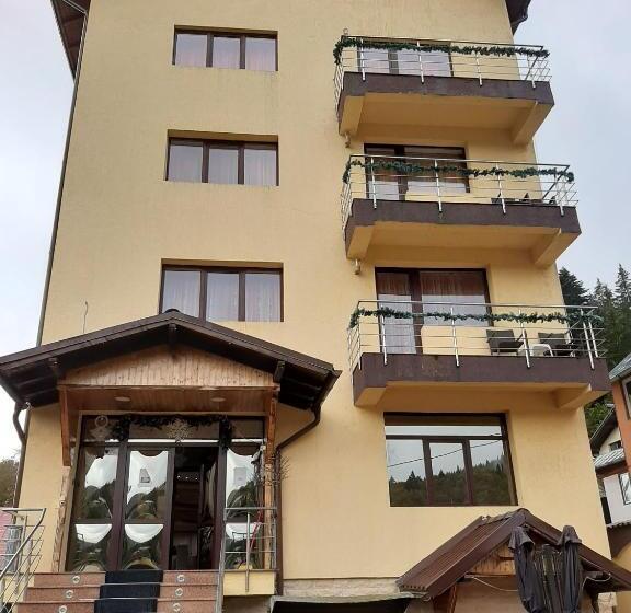 בית מלון כפרי Vila Dolly