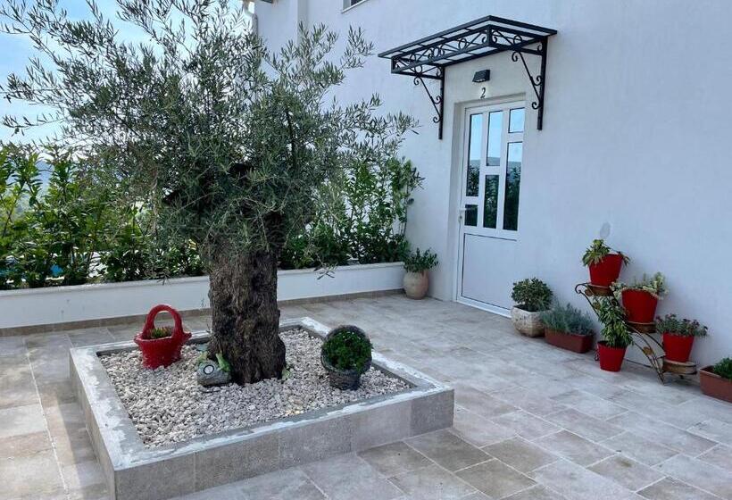 La Mer Apartments Kotor