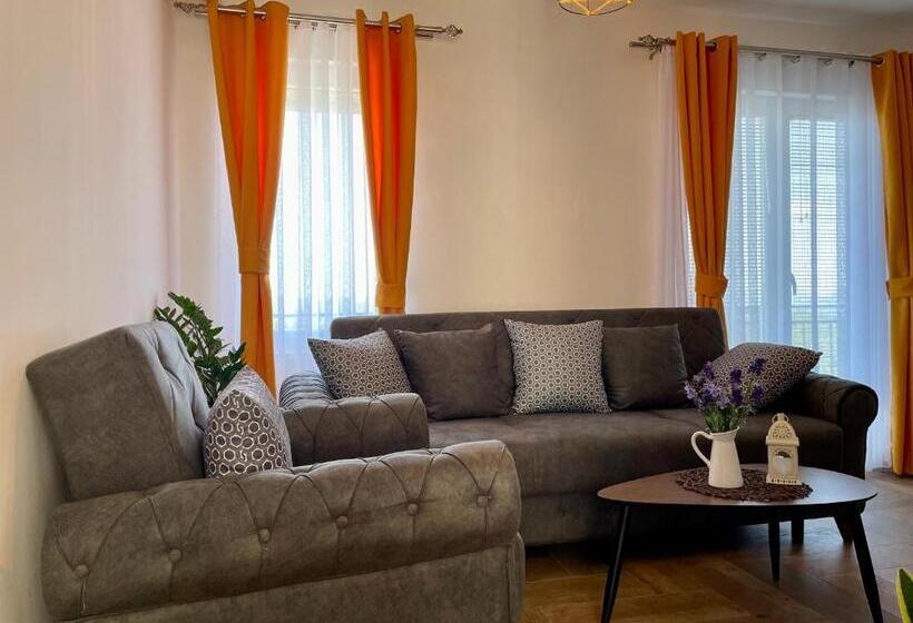 La Mer Apartments Kotor