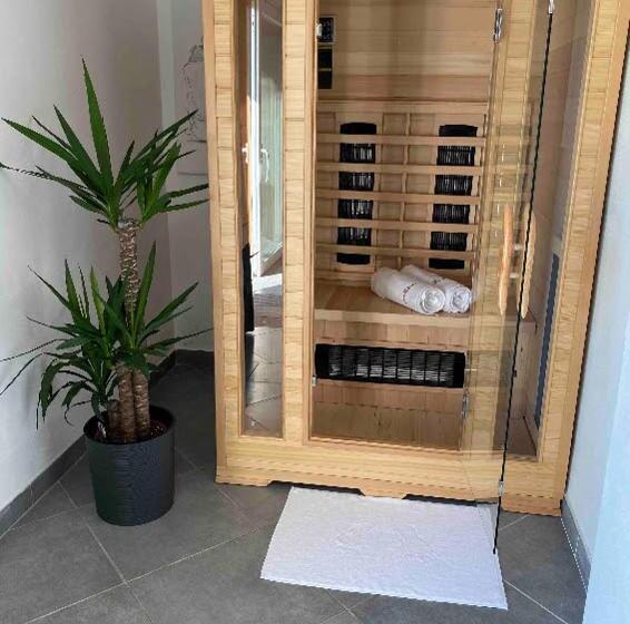Lovely Apartment In Nature With Infrared Sauna!