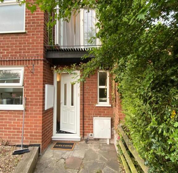 Marie’s 3 Bedrooms Shakespeare House