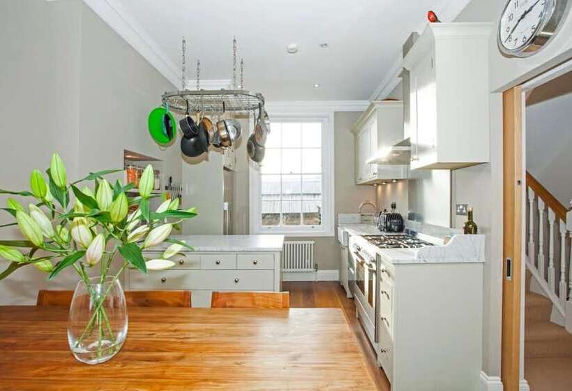 Marylebone Luxury 2 Bed Duplex With Terrace