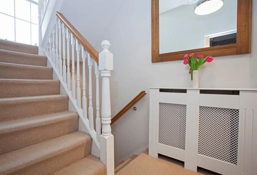 Marylebone Luxury 2 Bed Duplex With Terrace