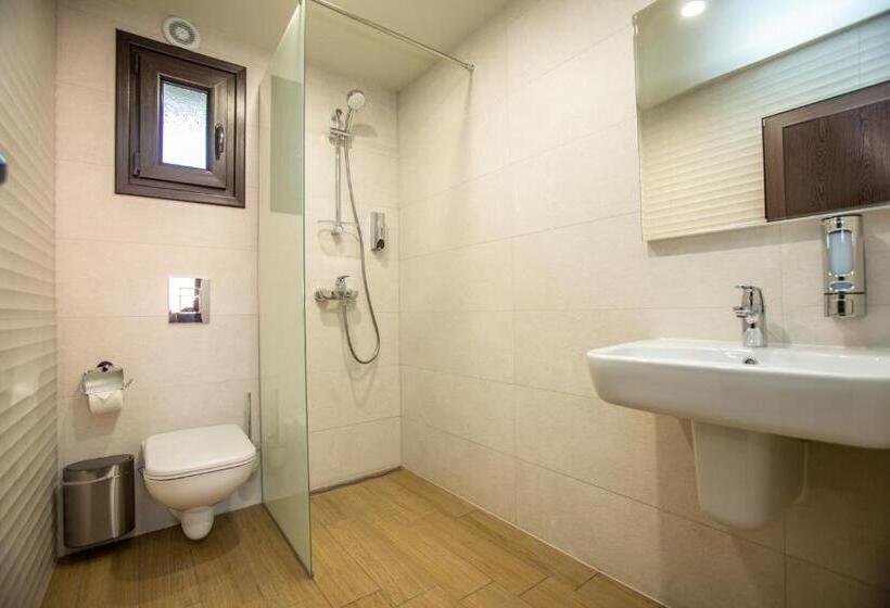 Pensió семеен хотел чардаците