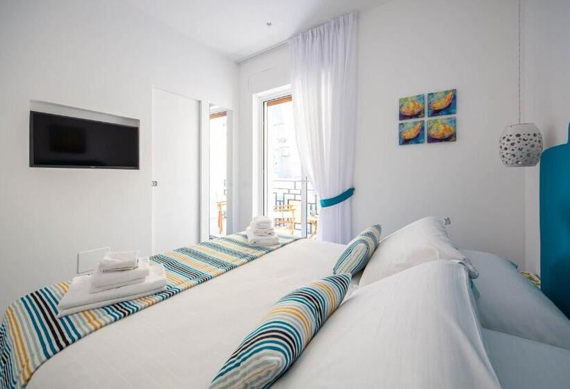 פנסיון 4blu Camere Marine