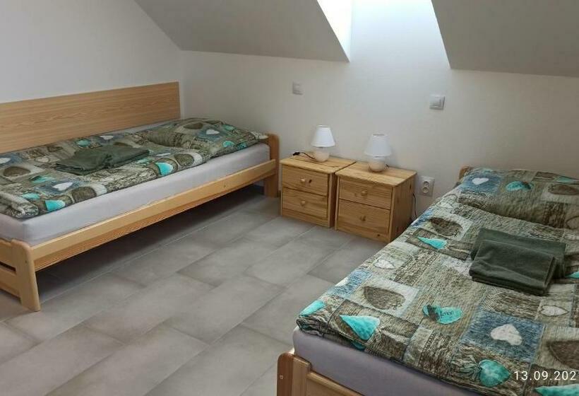 Пансион Penzion Forest 2