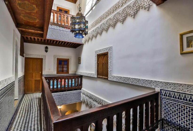 پانسیون Riad Dar Omar