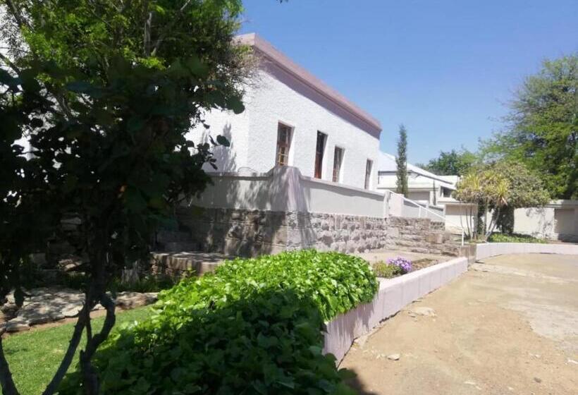 بنسيون Travellers Joy Guest House