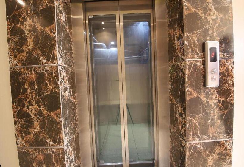 Perfect Stayz Dwarkesh Hotel Near Haridwar Railway Station