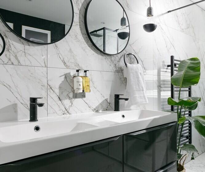 The Luxe Experience   Perfect Christmas Stay   Premium Central Plymouth House   Sleeps 8   Habita Pr