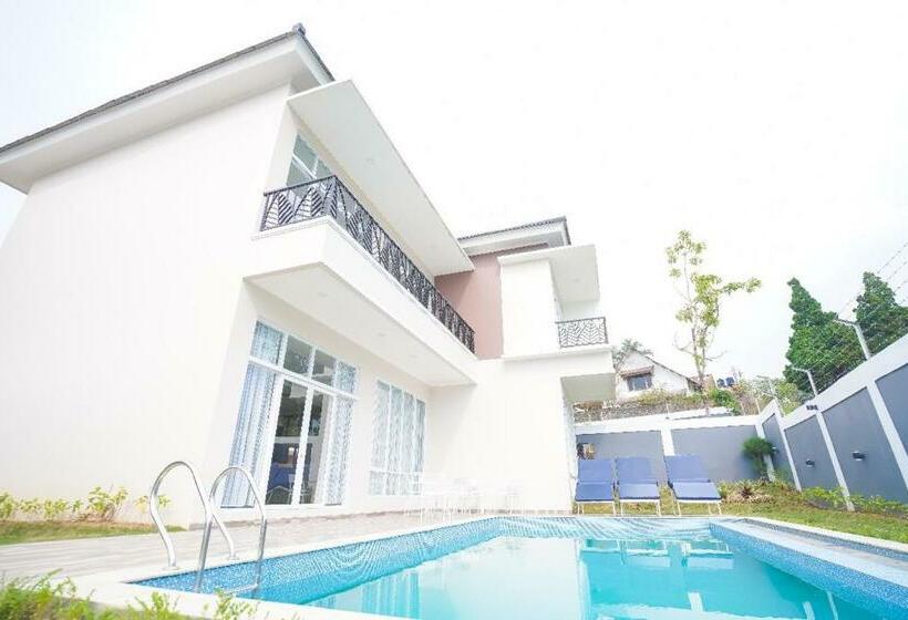 אתר נופש Marseillia Hills