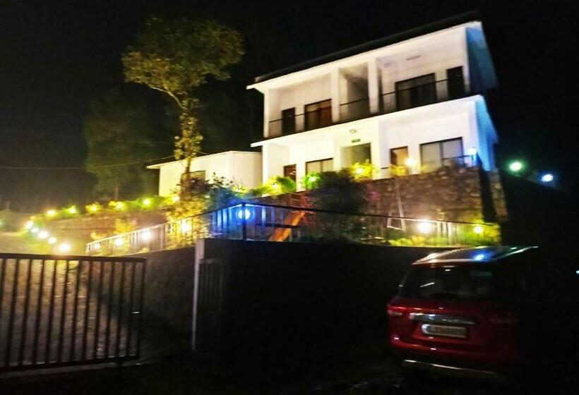 リゾートホテル Mist Woods Vagamon