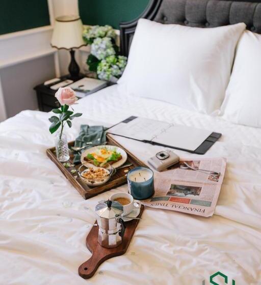 Selecthotel Hạ Long