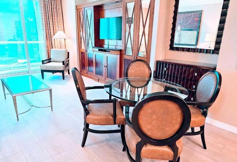 Strip & Sphere View   Separate Living Room   2 Full Bath   Full Kitchen   Balcony   900 Sqft   Mgm S