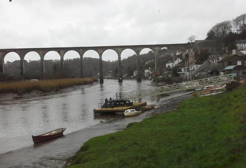 The Artist S Retreat