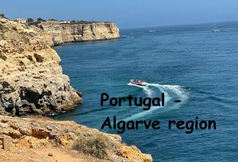 A Charming 6 Person Apartment, Golf, Surfing, Free Tennis Courts And Bicycles