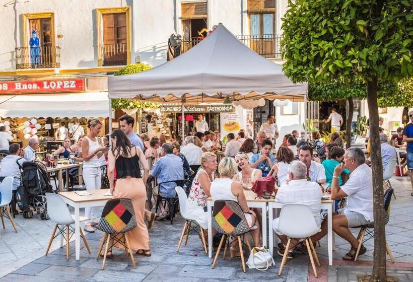 A Charming 6 Person Apartment, Golf, Surfing, Free Tennis Courts And Bicycles