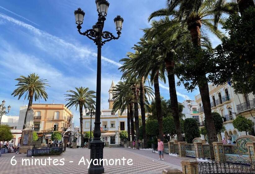 A Charming 6 Person Apartment, Golf, Surfing, Free Tennis Courts And Bicycles