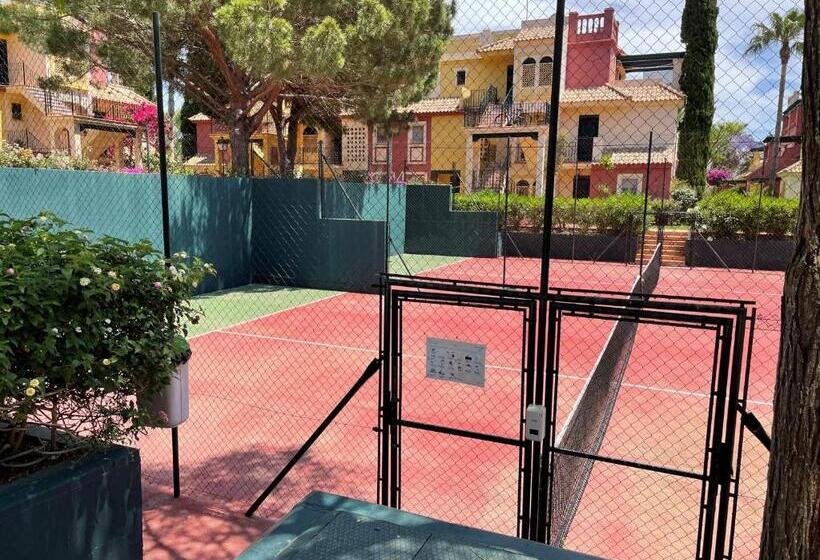 A Charming 6 Person Apartment, Golf, Surfing, Free Tennis Courts And Bicycles