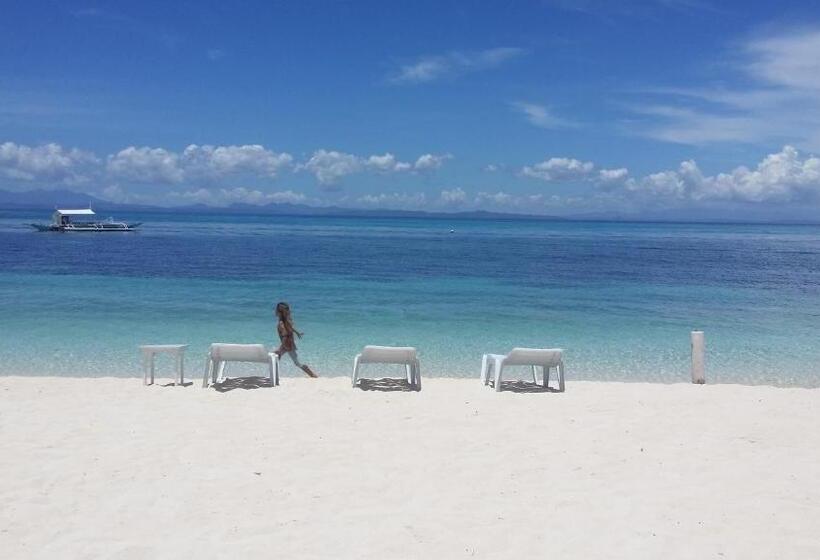 Aabana Beach & Watersport Resort