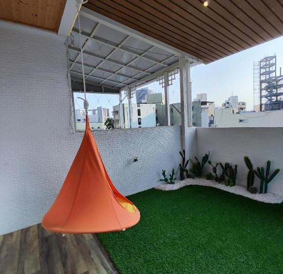 هاستل 棚棚屋室內帳篷民宿inn