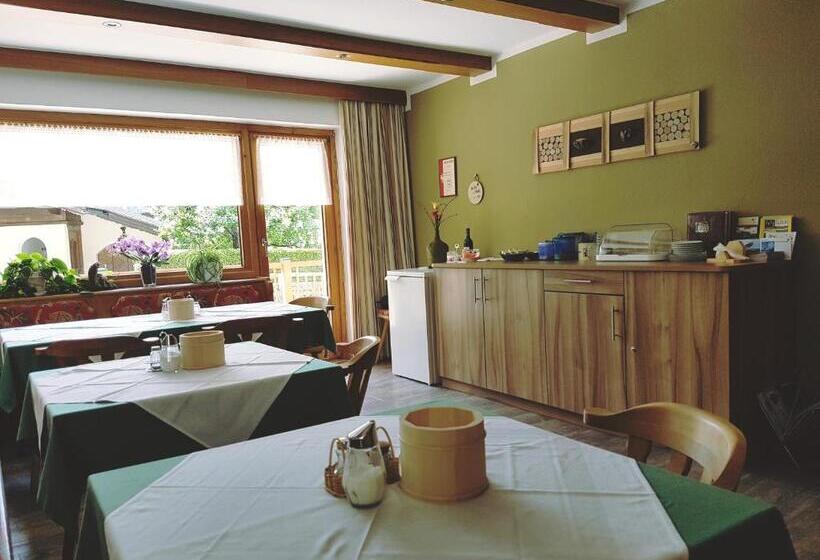 تختخواب و صبحانه Haus Gröblacher