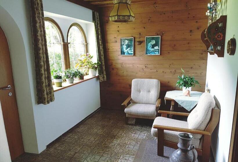 تختخواب و صبحانه Haus Gröblacher