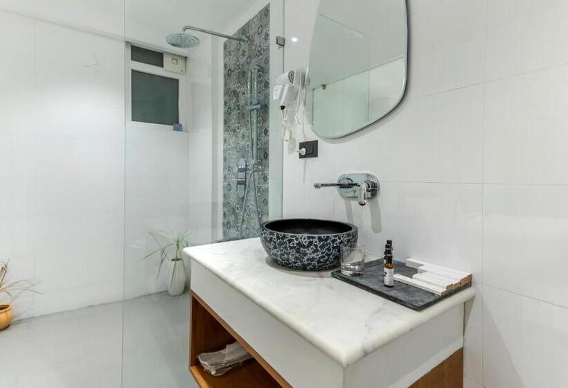 Bed and Breakfast Moustache Udaipur Luxuria