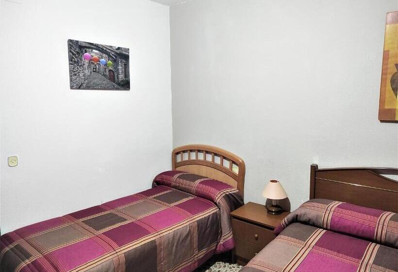 Casa Rural El Huerto Con Jardín