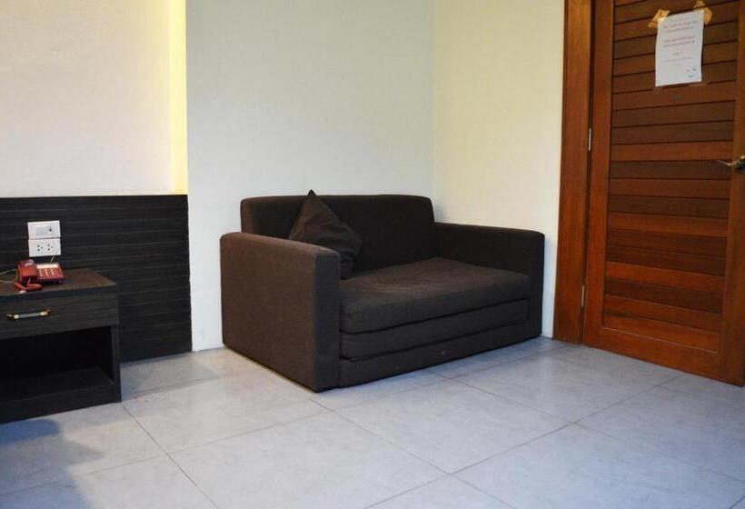 De Nawarat Chiangmai Boutique Apartment