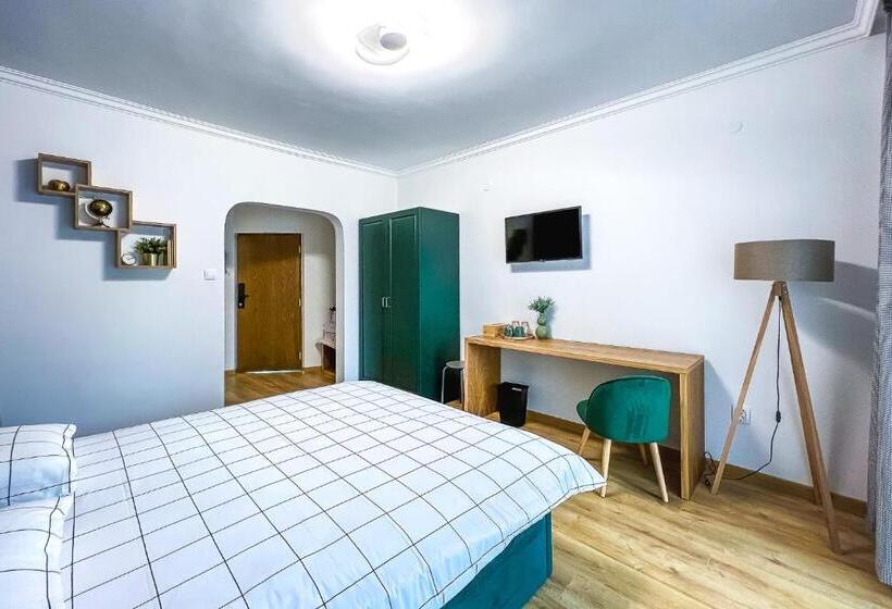 Deluxe Central Rooms