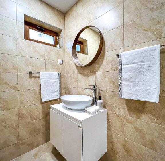 Deluxe Central Rooms