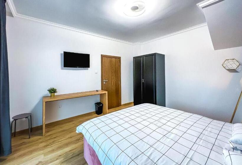 Deluxe Central Rooms