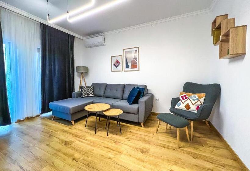 Deluxe Central Rooms