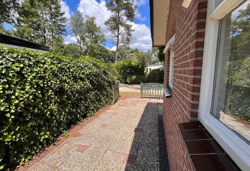 Free Standing Vacation House Garden, Private Jacuzzi, Veluwe Woods